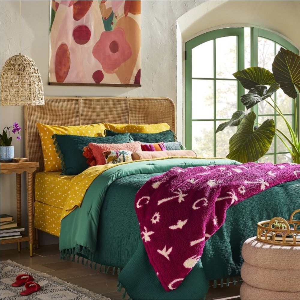 Twin/Twin Extra Long Bed Blanket Icon
Pink - Opalhouse designed with Jungalow - Picture 2 of 5